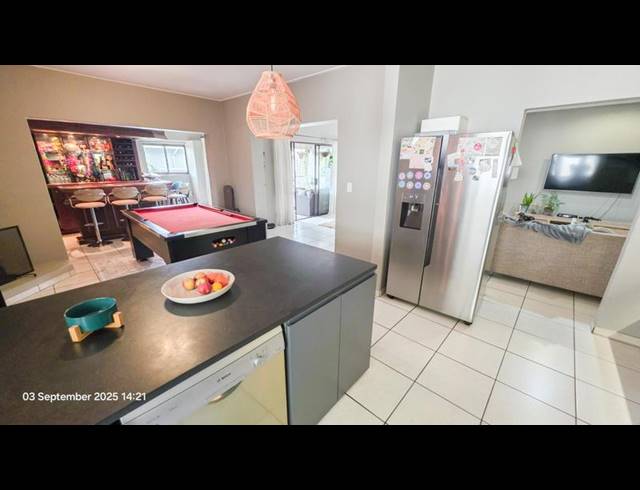 4 BEDROOM HOUSE FOR SALE IN DOUGLASDALE